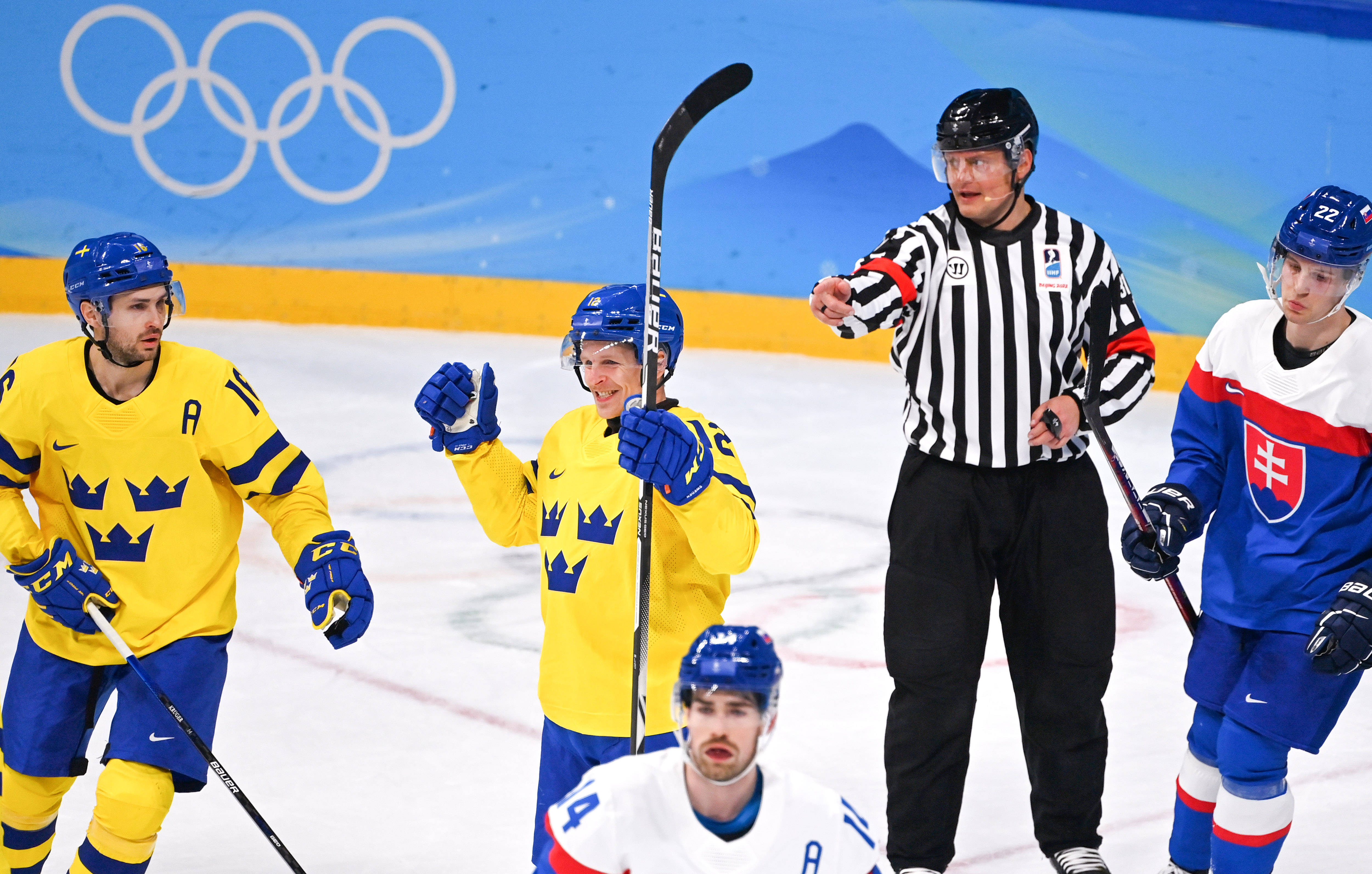 开云体育在线-韩国队完胜瑞典队，奥恰洛夫统治全场