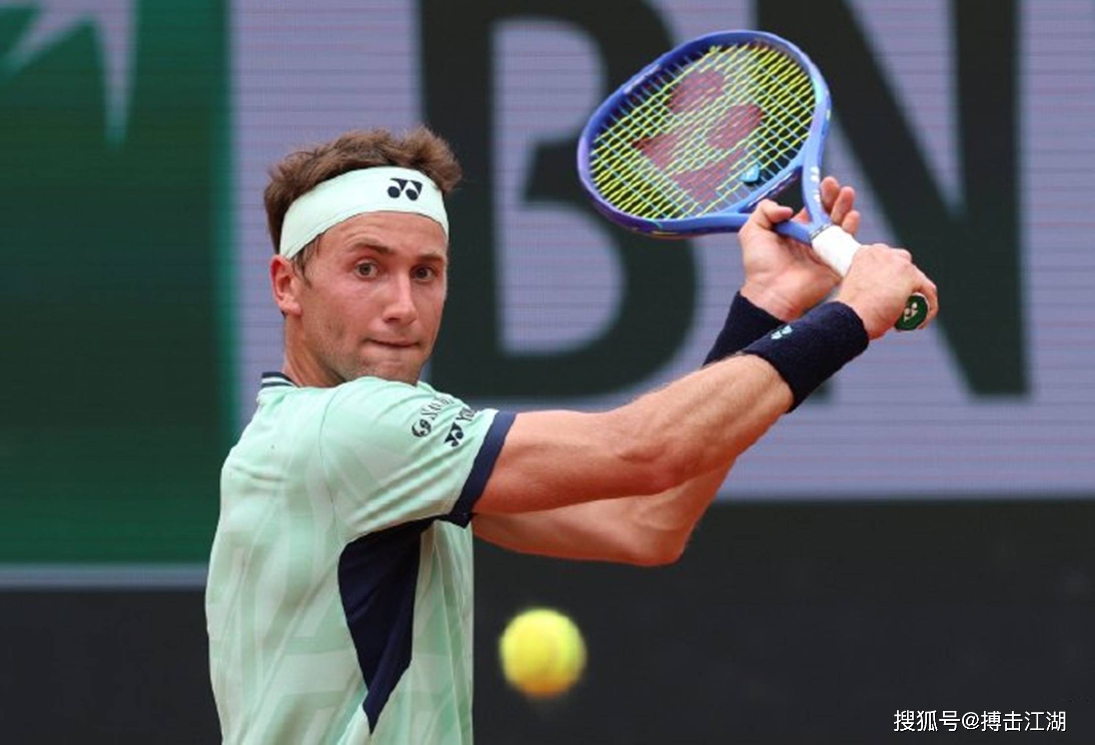 开云体育-法网险胜拉沃尔杯，鲁德扛起全队