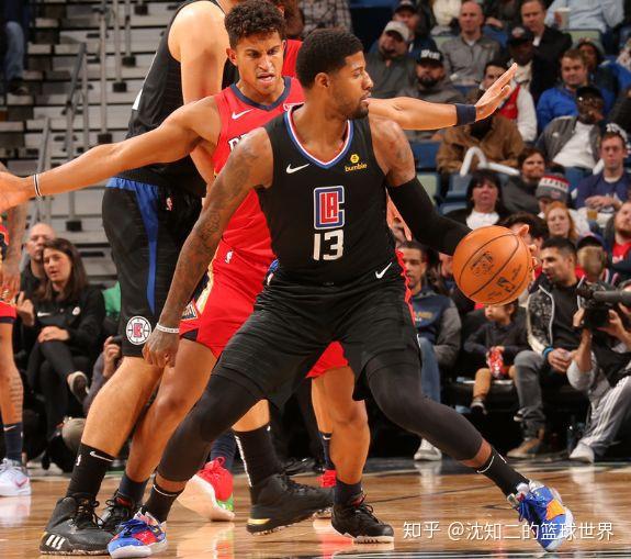 鹈鹕碾压深圳队,霍勒迪统治全场 鹈鹕碾压深圳队,霍勒迪统治全场