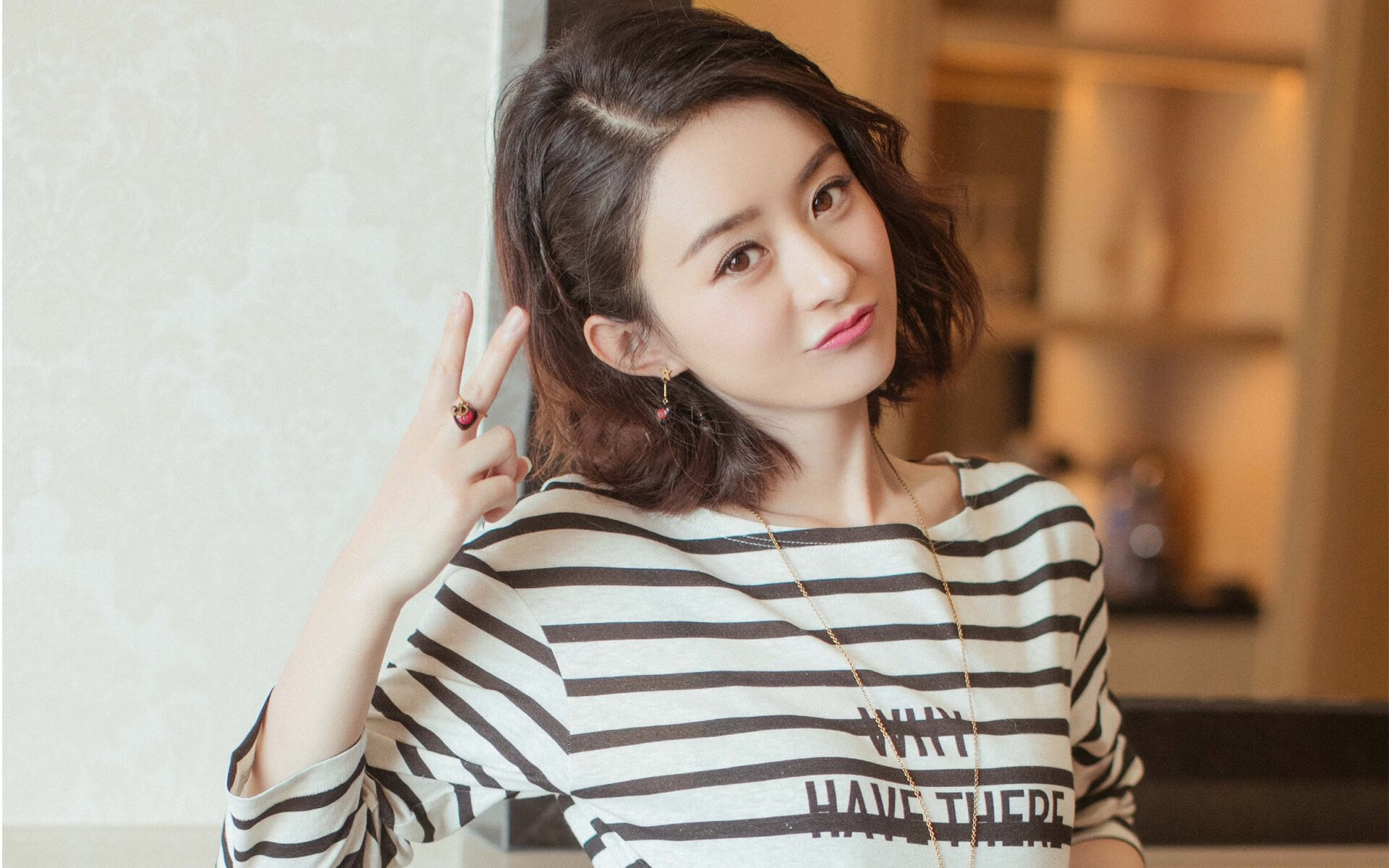 开云体育在线-哈利伯顿暗夜独行，撕裂防守的寂静手术刀，步行者绝境重生记