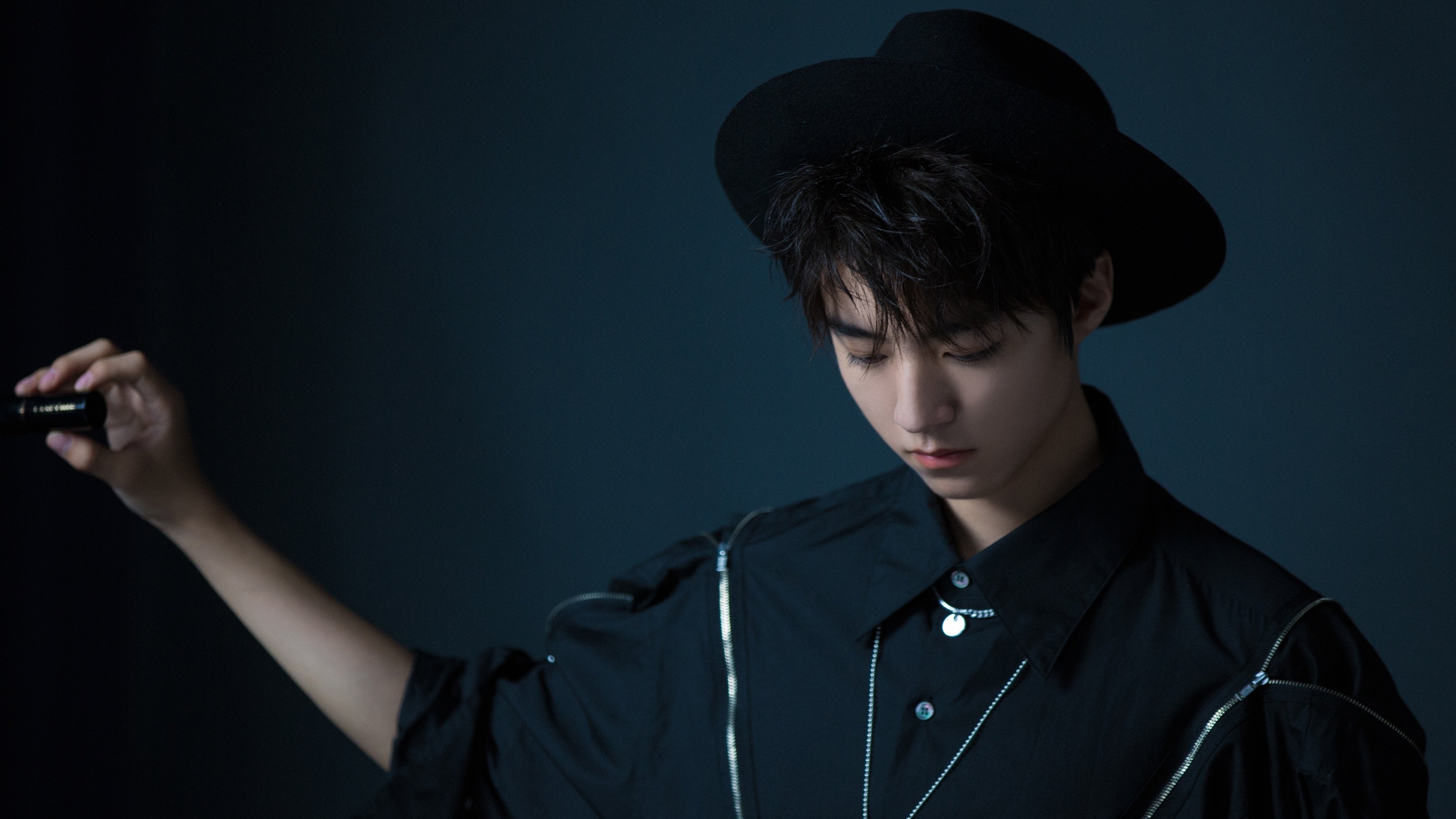 独一无二的福克斯时刻，当个人英雄主义点亮团队篮球的至暗深渊